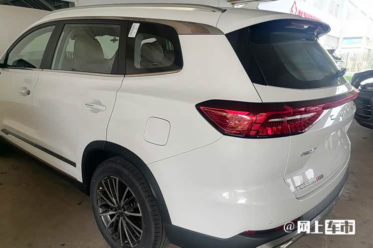 5月上市 瑞虎8 PRO车型更多实车图曝光