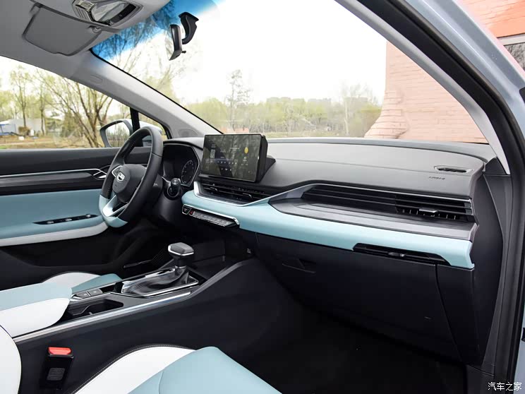 增摩登灰配色 吉利帝豪S跨界玩家版亮相