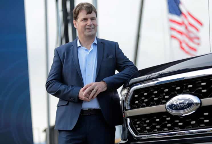 福特CEO:没打算拆分电动车/燃油车业务