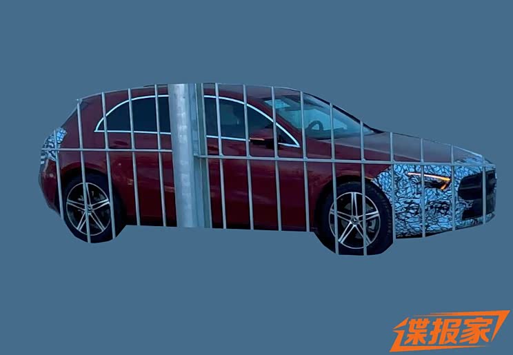 细节微调 曝新款奔驰A级两厢版国内谍照