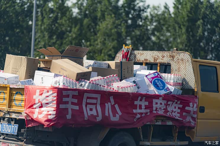 独家探访:暴雨后的郑州“危情72小时”