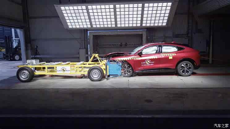 电动车安全吗?Mustang Mach-E碰撞结果