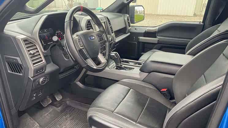 顶流明星都开啥? “侃爷”拍卖多款车型