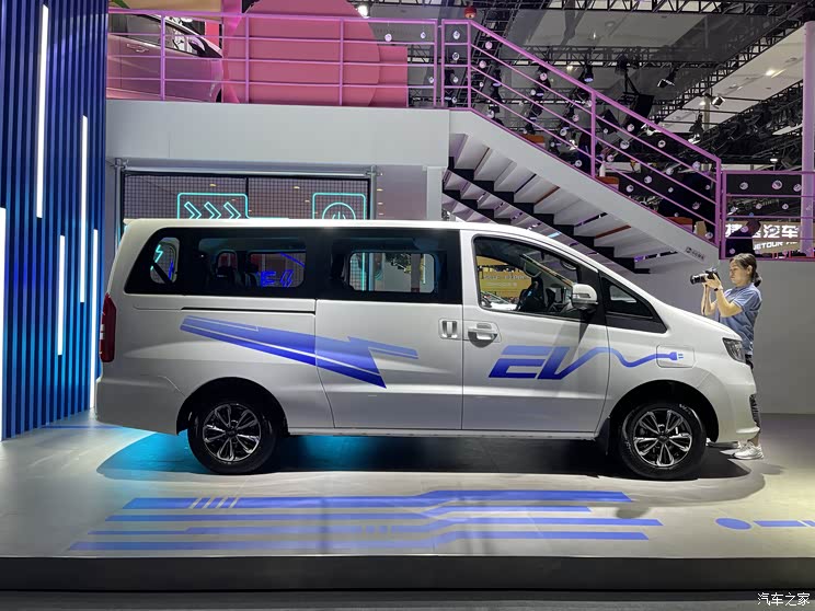 2021广州车展:江淮瑞风E3首发亮相