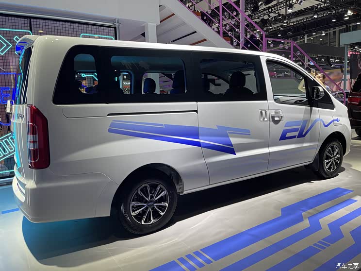 2021广州车展:江淮瑞风E3首发亮相