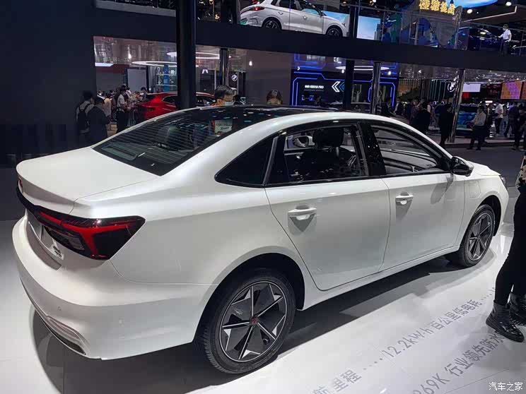 2021广州车展:飞凡汽车ER6首发亮相