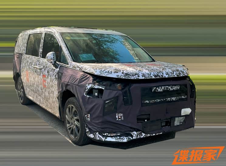 大尺寸中控屏 上汽大通MAXUS MIFA谍照