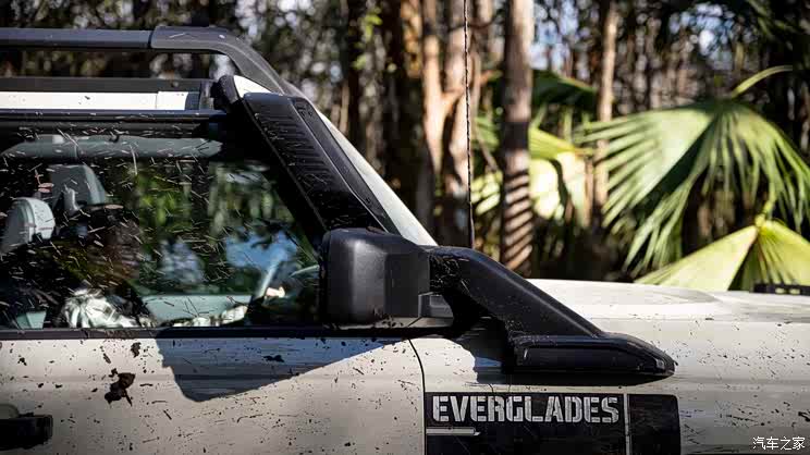 为户外而生 福特Bronco Everglades官图