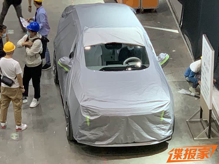 广州车展首发 WEY品牌赛博风新车设计图