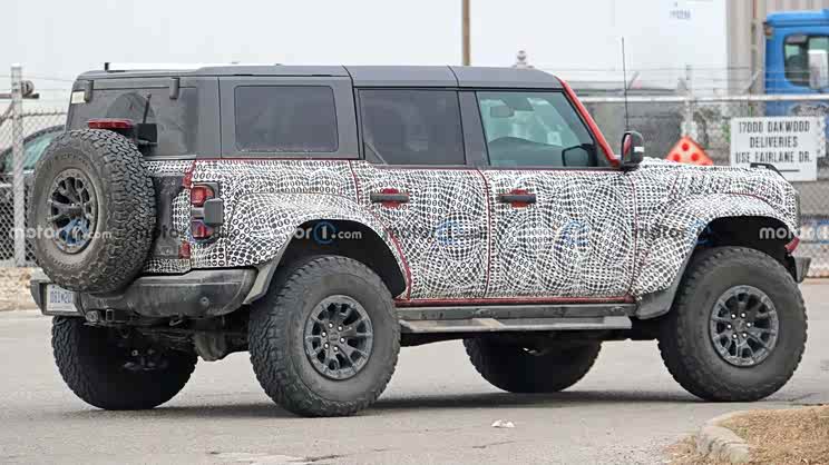 细节变化大 福特Bronco Raptor内饰谍照