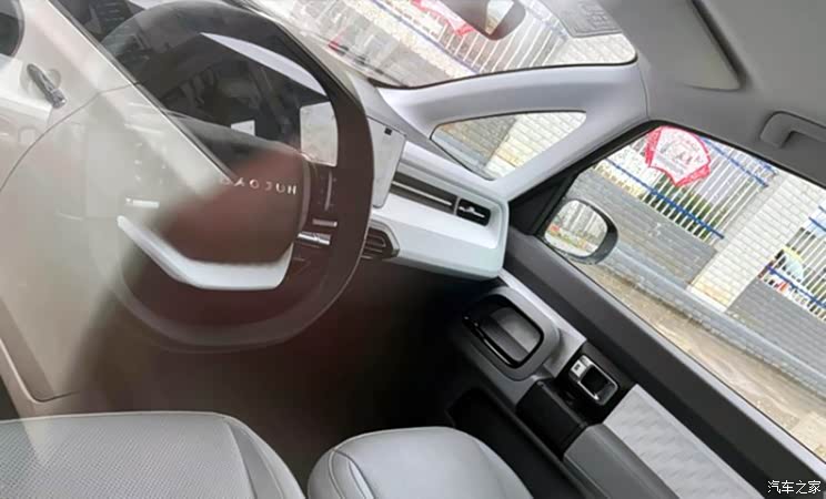 换装连屏设计 新款宝骏KiWi EV内饰谍照