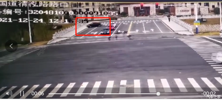 突发 一辆特斯拉Model Y意外坠河!