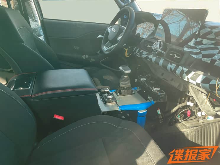 6秒“破百” 北京越野BJ60官方谍照发布