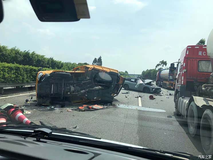 蔚来车主车祸去世 曾创立多个知名品牌