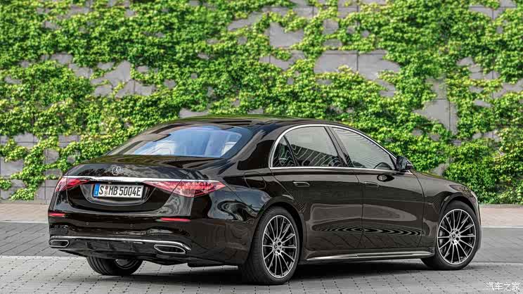 多一个充电口 奔驰S级新能源国内谍照