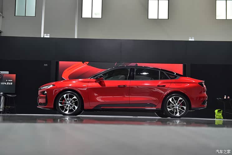 脱胎换骨 全新福特蒙迪欧ST-Line版亮相