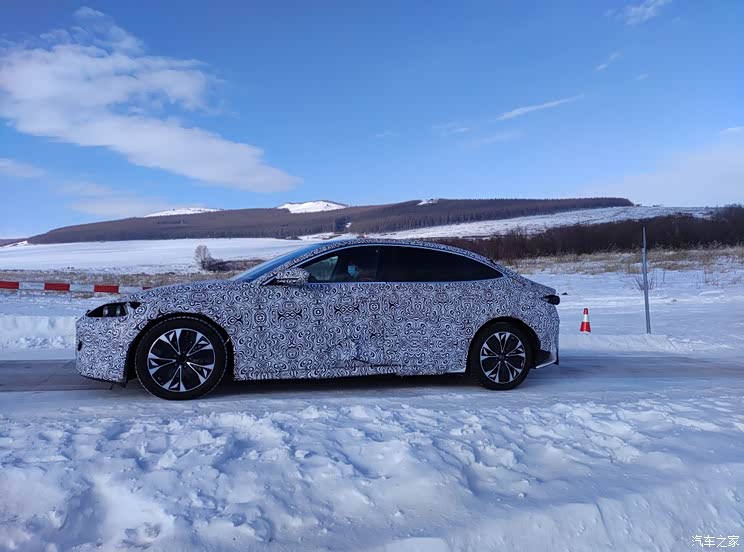 全新设计 比亚迪海豹冬季测试谍照曝光
