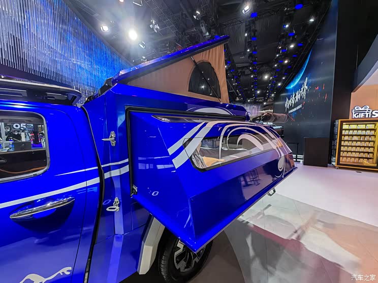 2021成都车展:长城旅装炮新涂装亮相