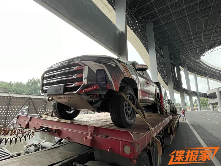 2021成都车展探馆:上汽大通皮卡改装车