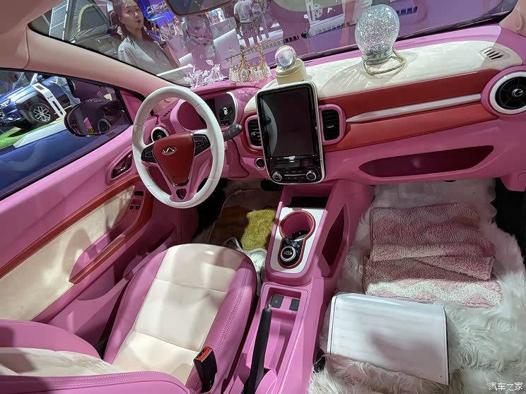 2021成都车展：奇瑞小蚂蚁女王梳妆台