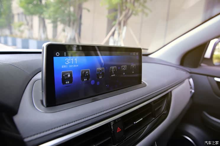 将于8月25日上市 北汽瑞翔X5内饰首发