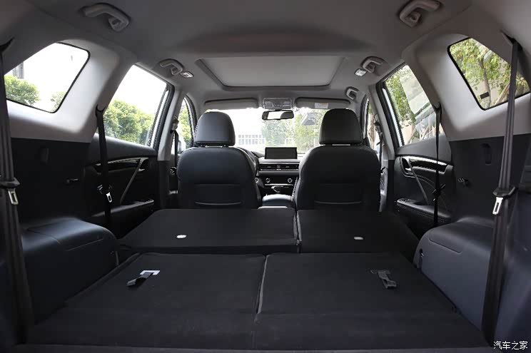 将于8月25日上市 北汽瑞翔X5内饰首发