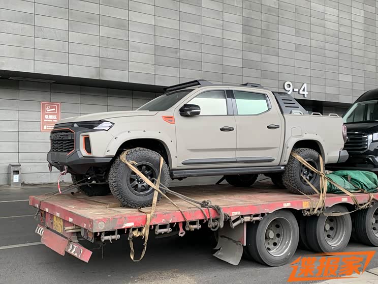 2021成都车展探馆:上汽大通皮卡改装车