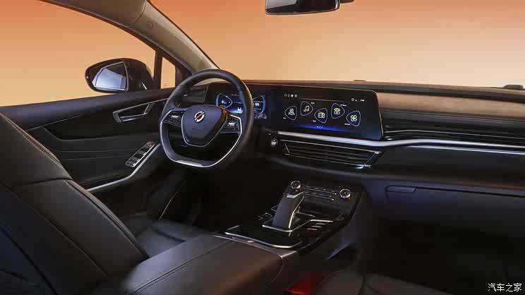 慕尼黑车展首秀 雷诺Mobilize Limo官图