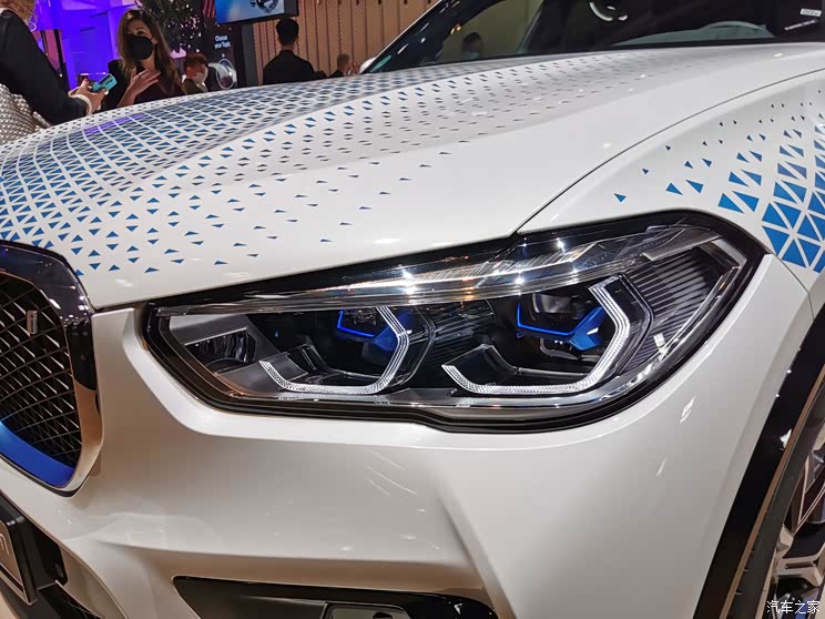 2021慕尼黑车展：宝马iX5 Hydrogen首发