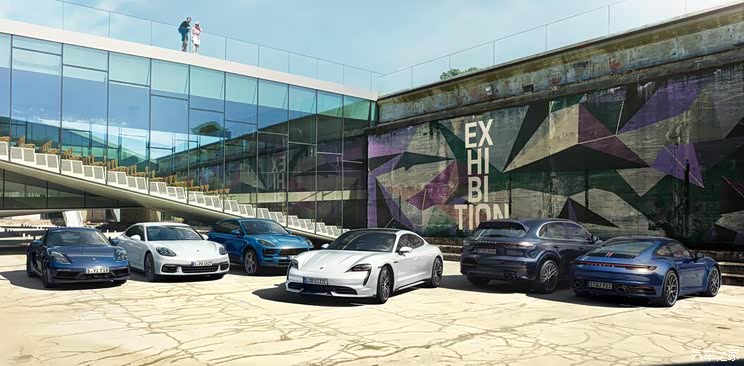 奥博穆:Mission R引领保时捷电气化发展