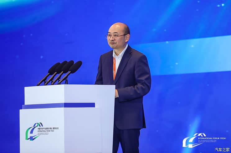 江汽集团项兴初:应加速普及新能源汽车