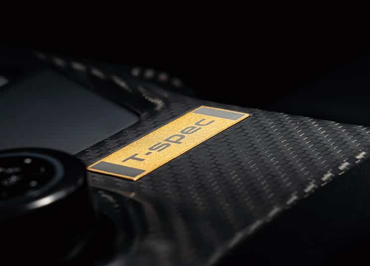 感受战神的魅力 新款日产GT-R正式发布