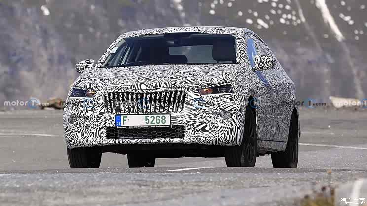 专供印度市场 斯柯达SLAVIA谍照曝光