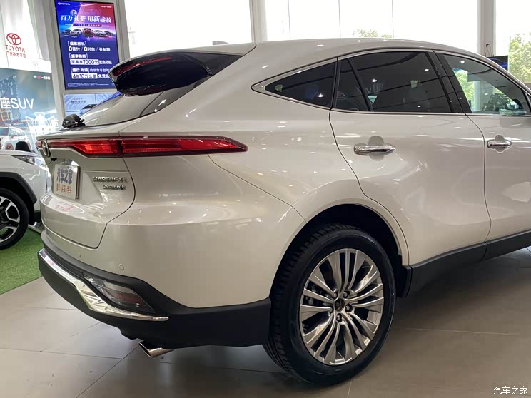 年底下线 一汽丰田凌放HARRIER实车曝光