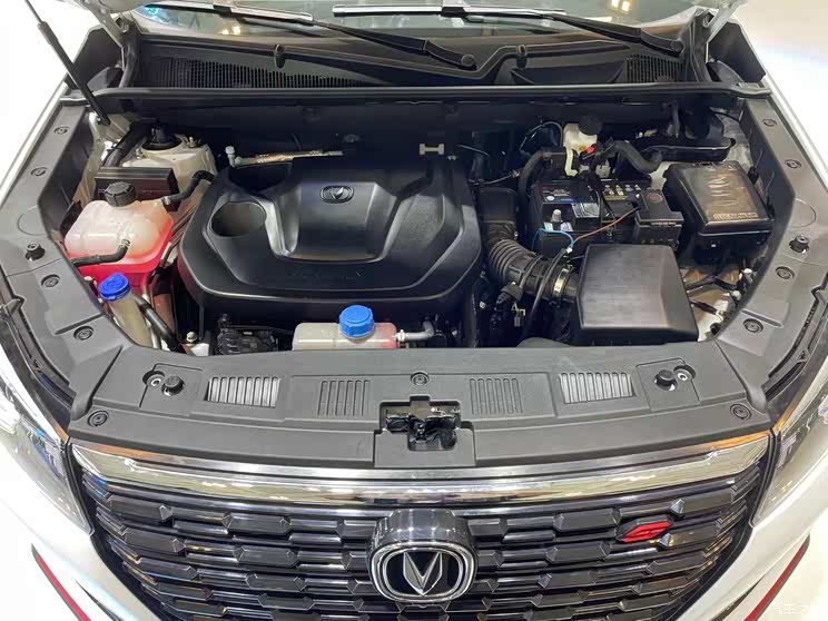 2021天津车展:长安CS75蓝鲸版亮相