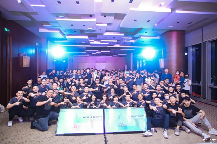 预计十月下旬开启交付 极氪001新进展