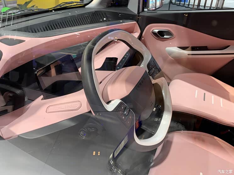 2021天津车展:五菱NanoEV特别版发布