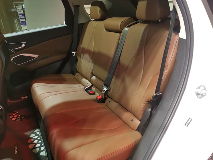 2021天津车展:讴歌RDX钛金暗夜限量版