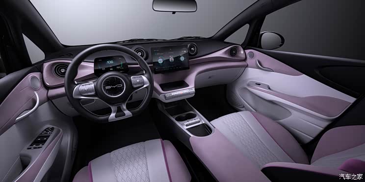 首款“海洋美学”设计 比亚迪海豚亮相