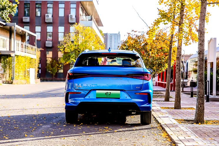 售价8.98万元 比亚迪e2新增车型上市