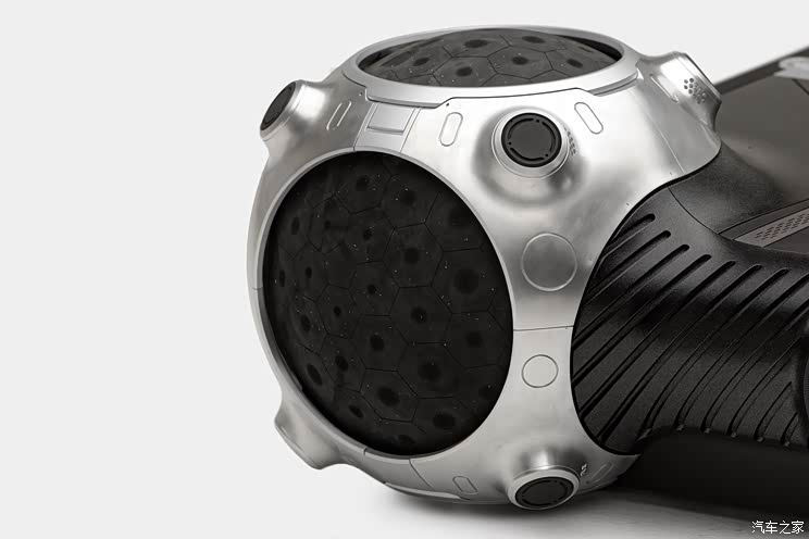 打造城市交通解决方案 雪铁龙滑板亮相