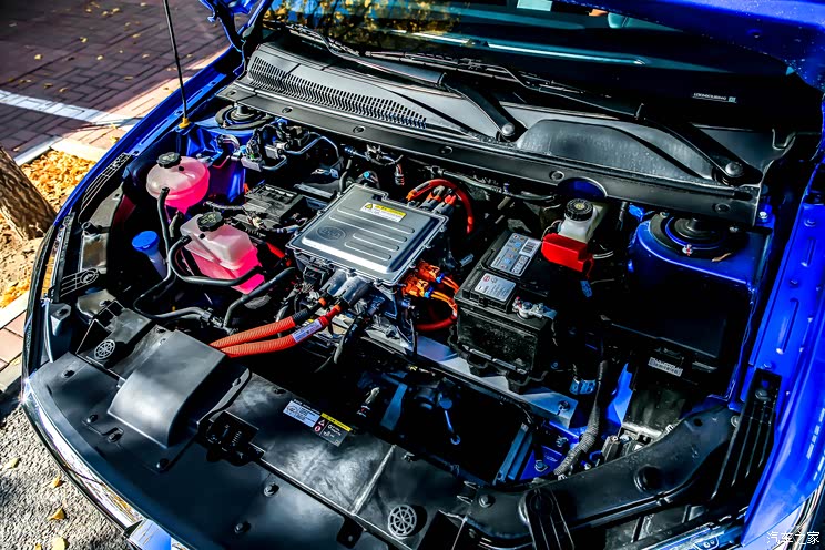 售价8.98万元 比亚迪e2新增车型上市