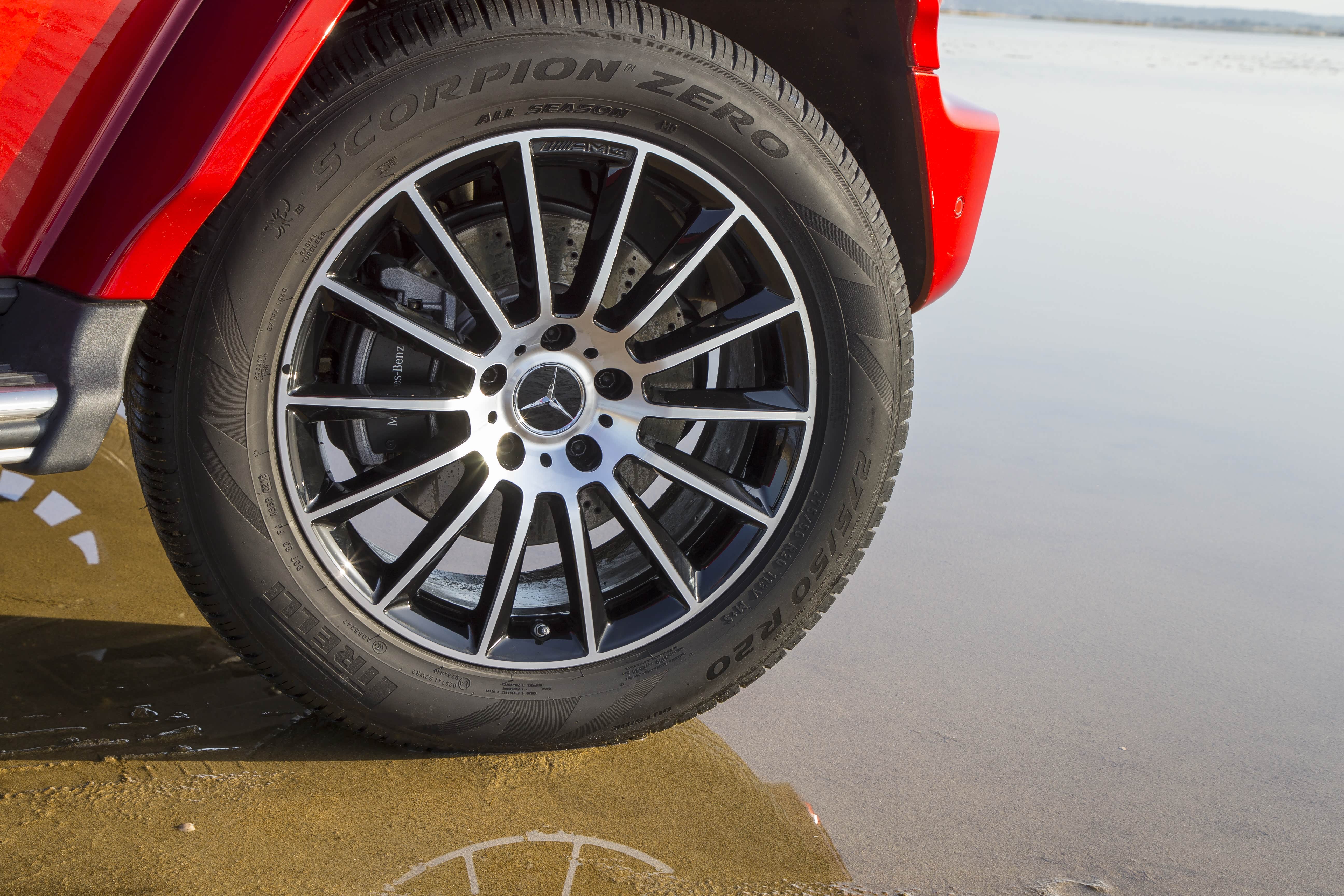 暗夜版的20寸轮圈