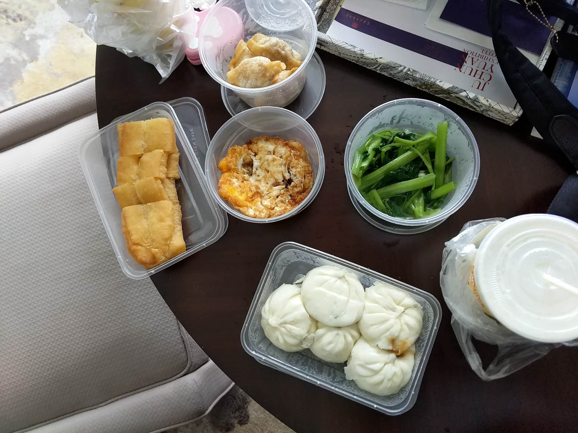 赖床赖到11点,我们终于从福州出发啦.