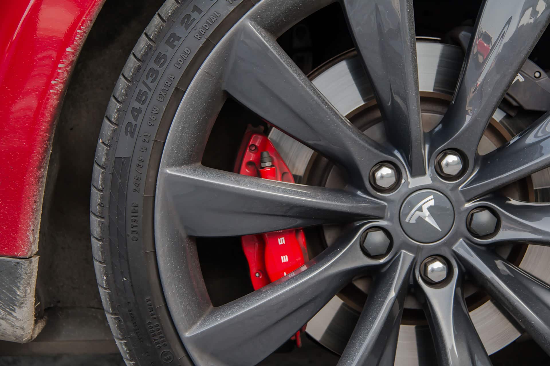 特斯拉车队再次检测和调整中