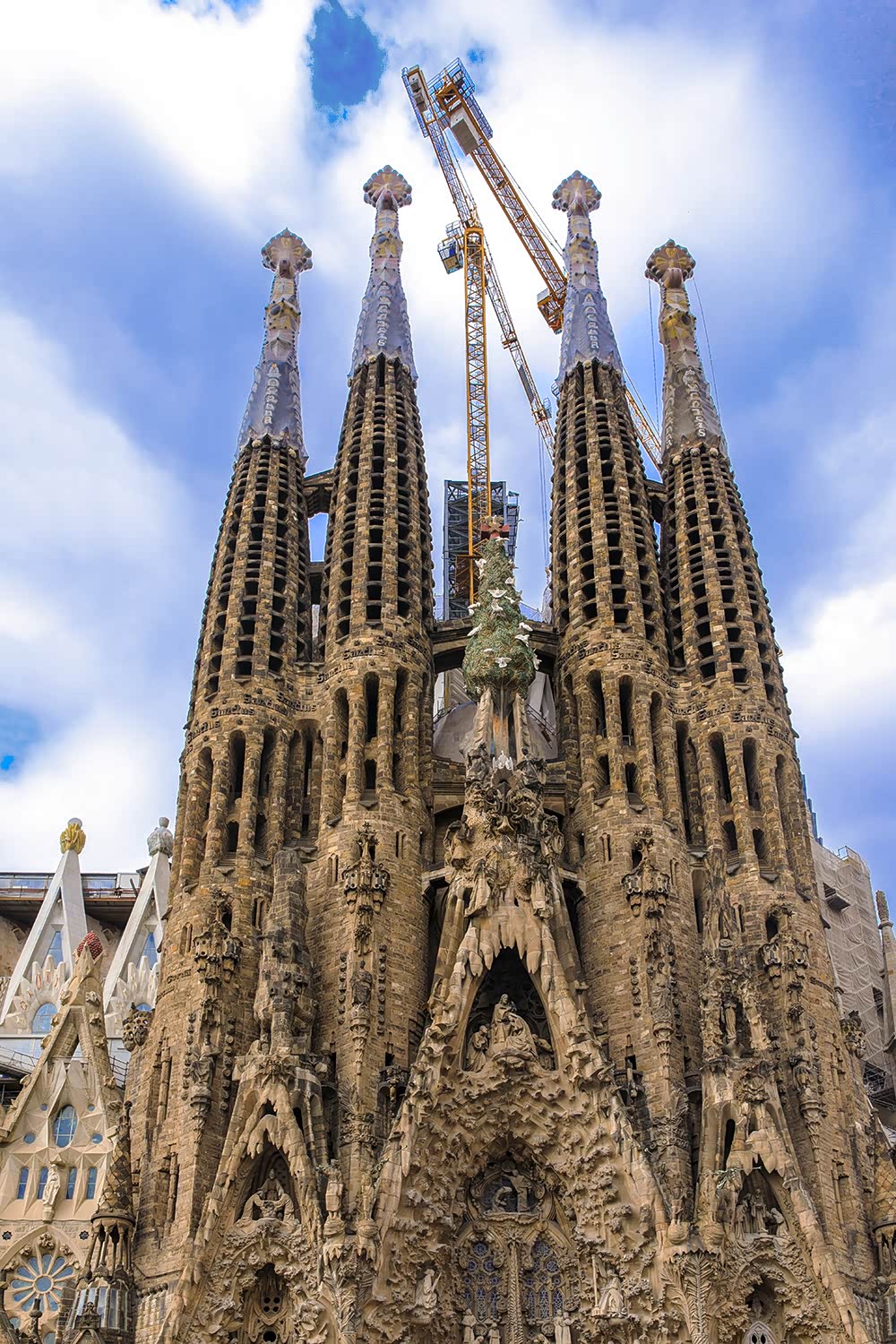 高迪-圣家堂教堂