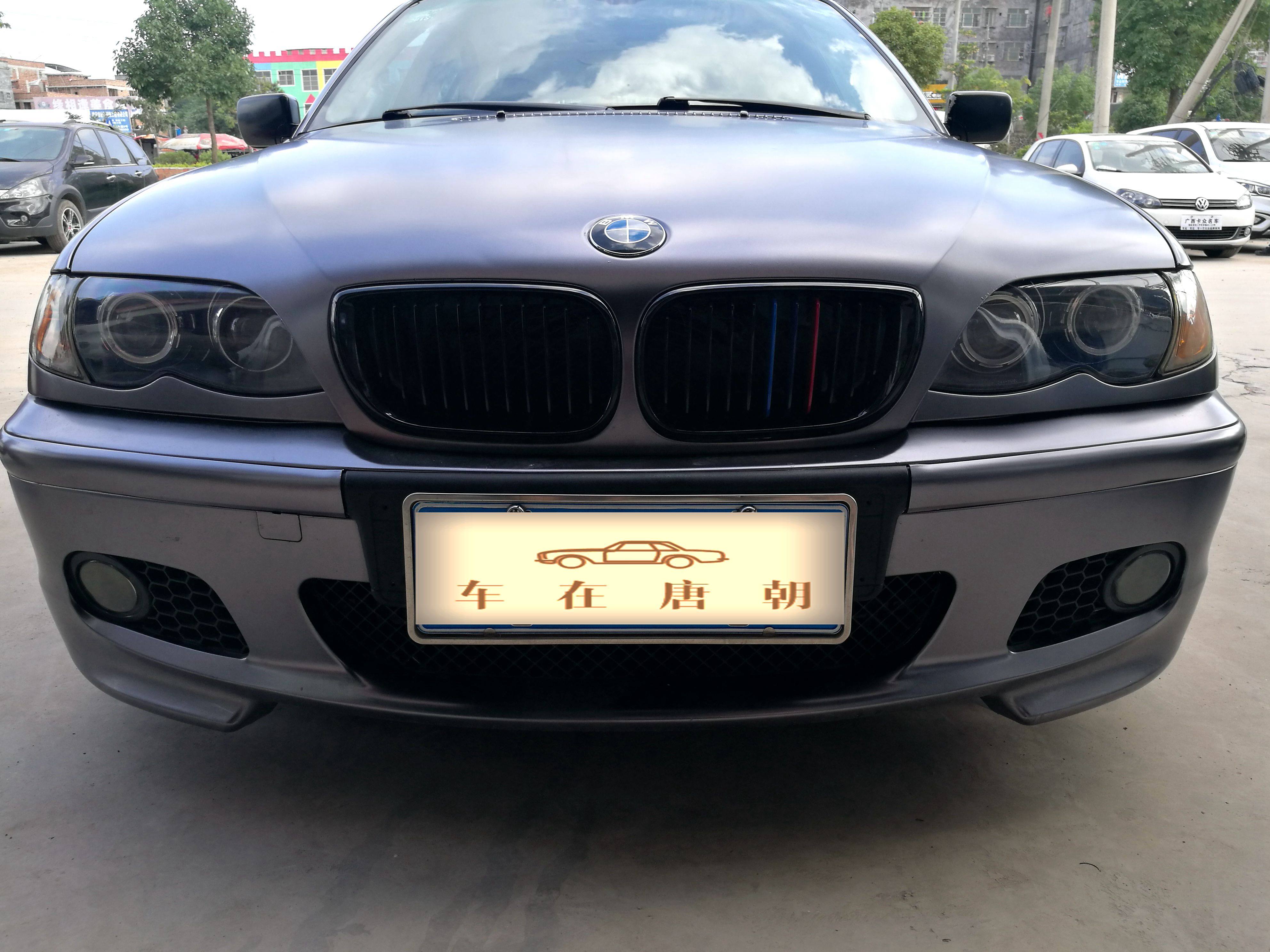 最美的外观设计无需多言，经典的“双肾”设计，车身上的圆润设计也是非常经典，同样代表一群人的情怀