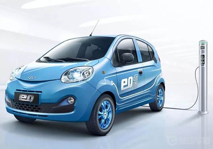 奇瑞eq小蚂蚁，经常被很多人误认为是qq的电动版。而同样是纯电动车微型车