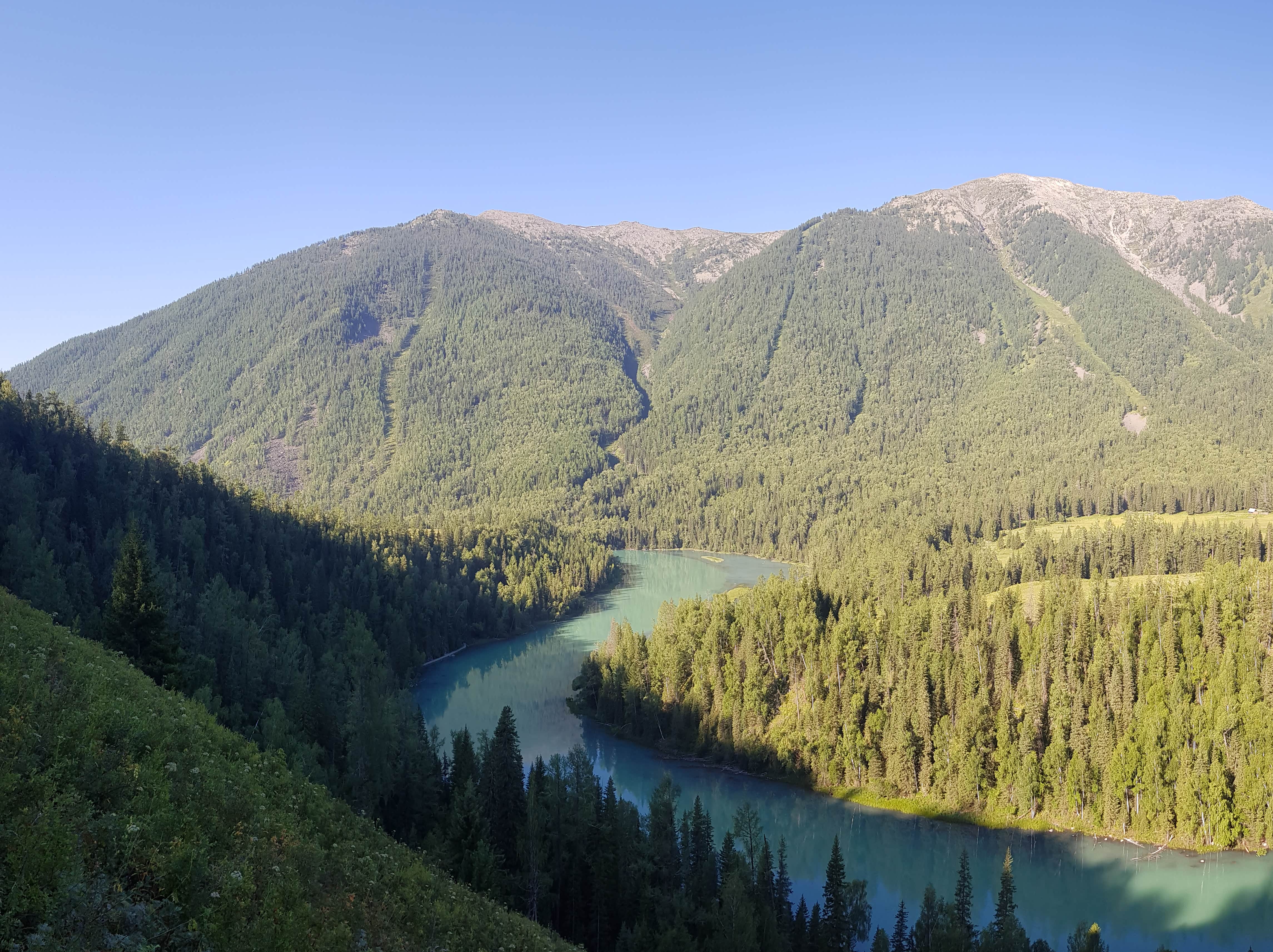 月亮湾，就是一个S型