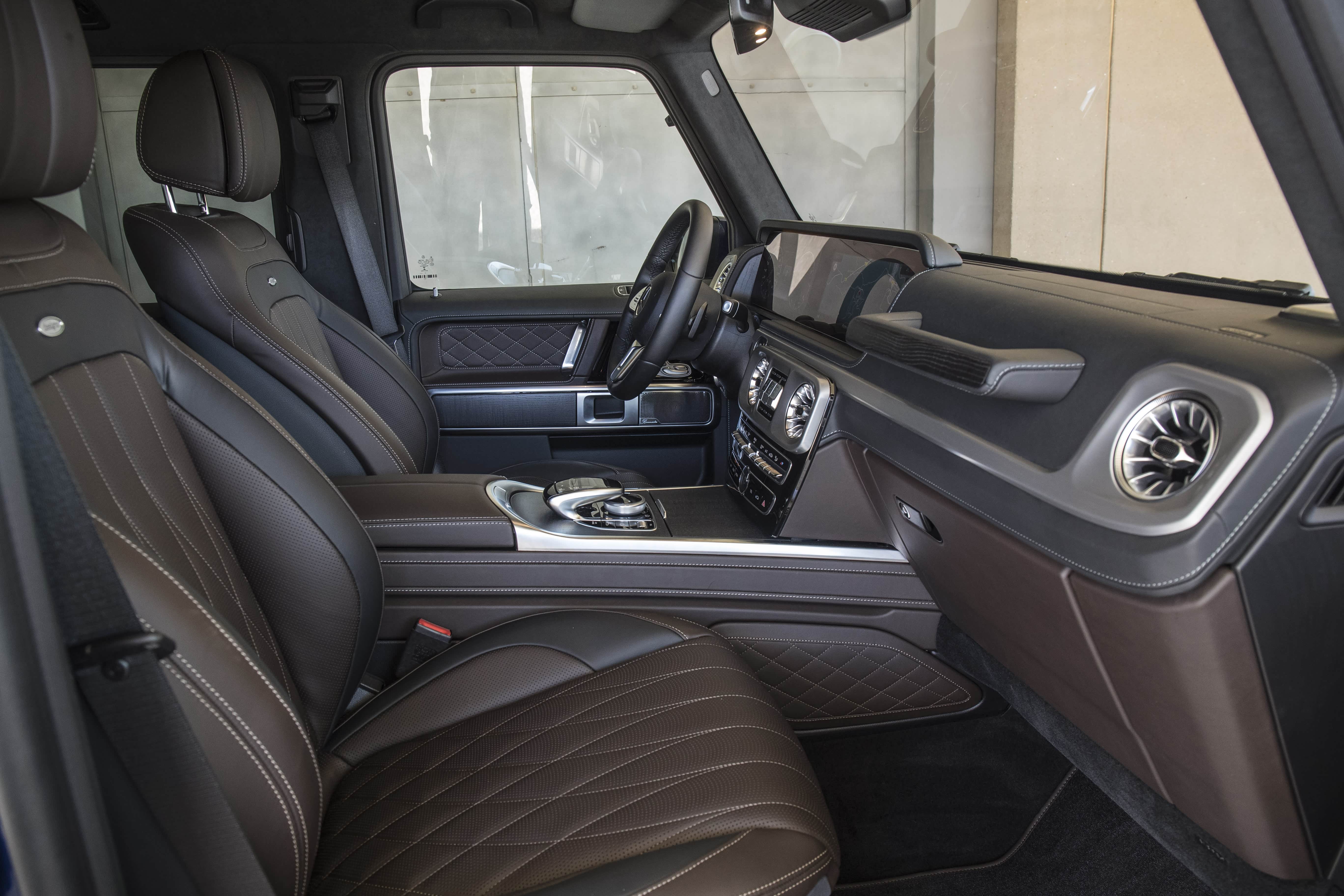 标准版的G500，应该不会用网格皮，G63上应该是标配